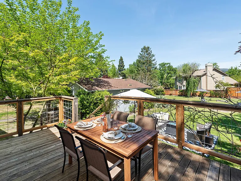 15265 Arnold Dr — Photo 22