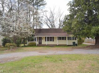 270 Benson St, Hartwell, GA 30643