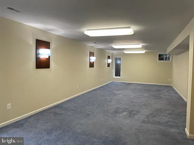 9419 Spruce Tree Cir — Photo 23