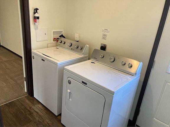 4th image of 32 Aspen Dr #32