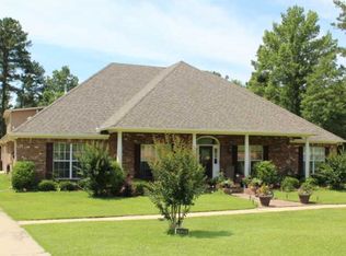 225 Tudor Cir, Brandon, MS 39042