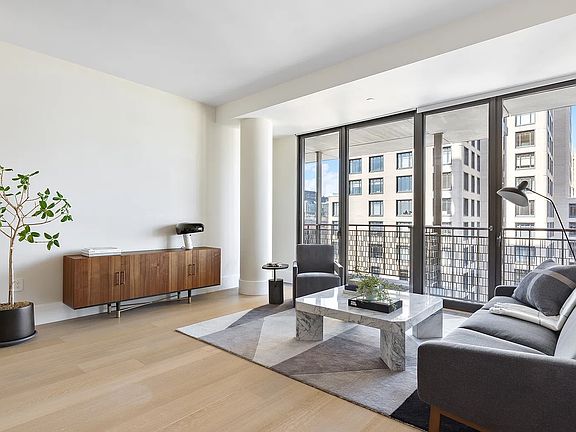 5th image of 100 Vandam St #9B