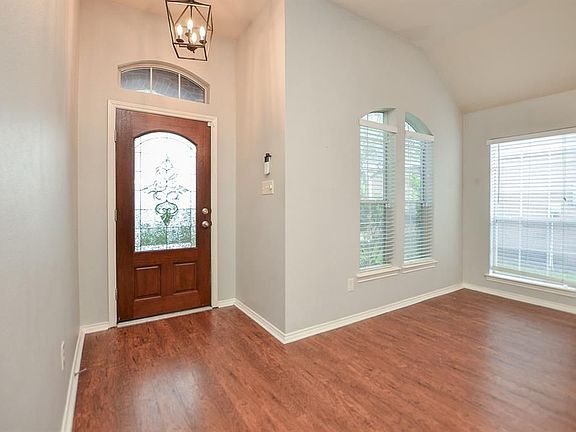 4th image of 28215 Crossprairie Dr