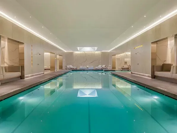 30 Riverside Boulevard image 14 of 16