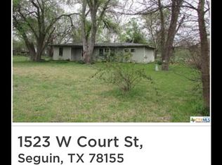 1523 W Court St, Seguin, TX 78155