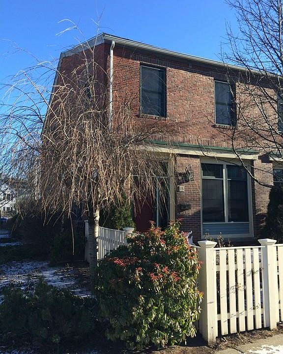 1st image of 15 Cousins St #1