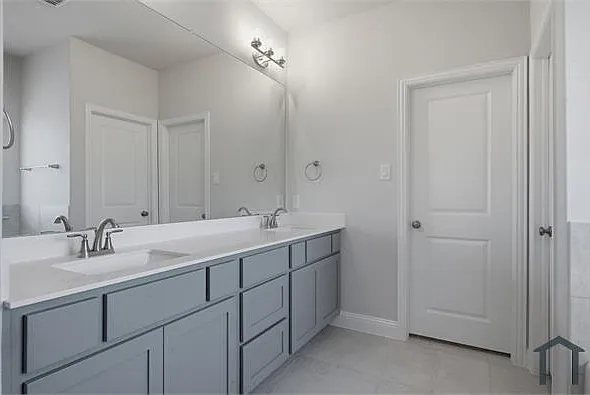 1224 Redcoat Dr — Photo 24