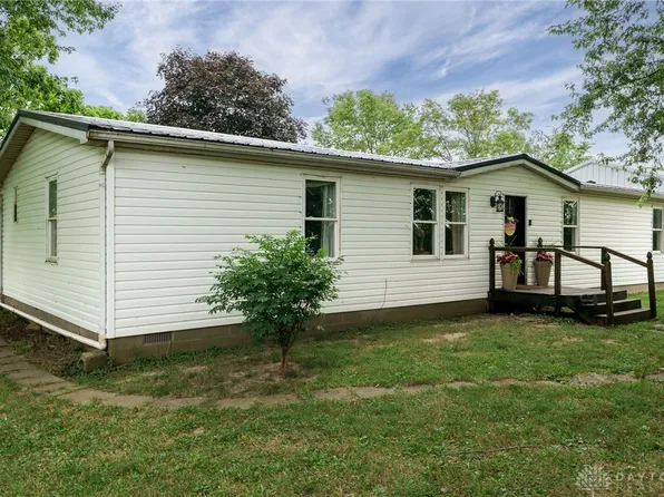 1404 Levo Rd, New Vienna, OH 45159