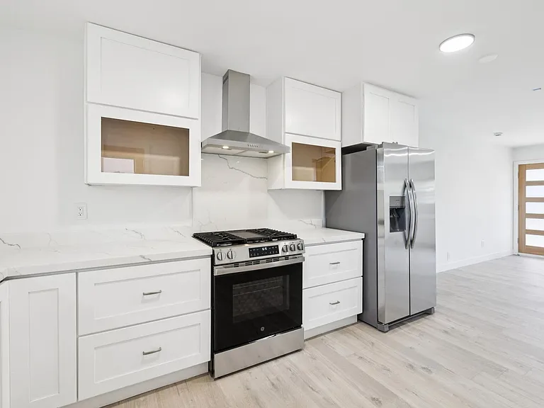 Davis 1120 — Photo 1