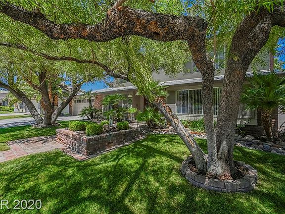2nd image of 724 Chabot Dr