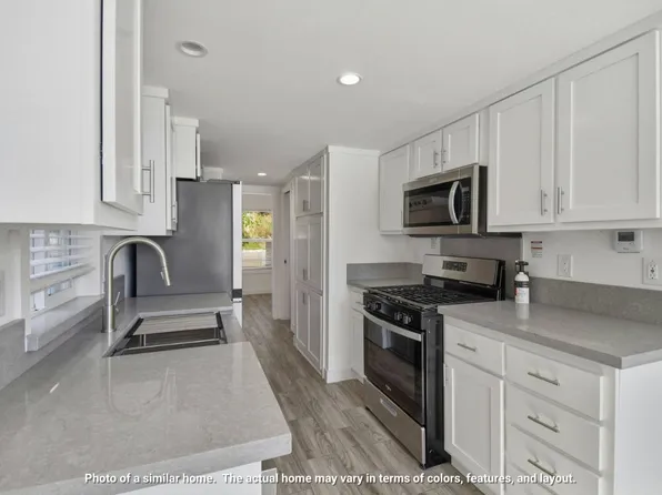 1700 El Camino Real #19-06, South San Francisco, CA 94080