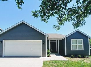 2308 Haversham Dr, Lawrence, KS 66049