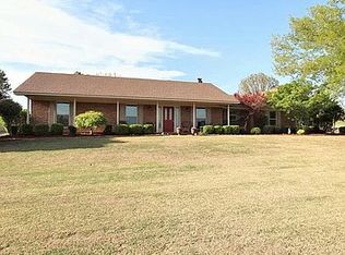 916 Riverview Dr, Alma, AR 72921