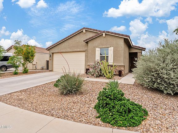 2nd image of 528 W MAGENA Drive