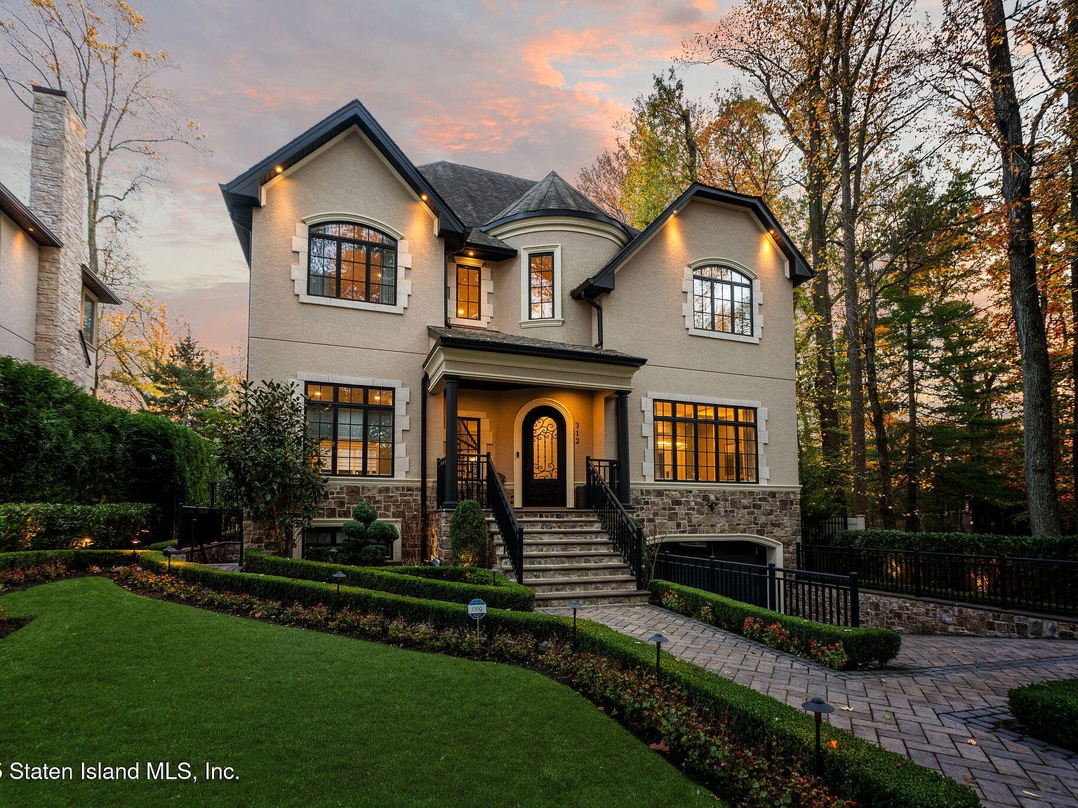 しんのすけ　サウスポール　Lot29　モッズコート　ルーニー　3XL 312 London Rd, Staten Island, NY 10306 | Zillow