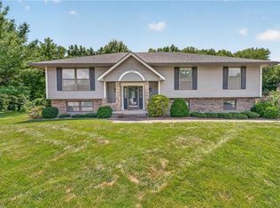 19019 E Ringo Cir, Independence, MO 64057
