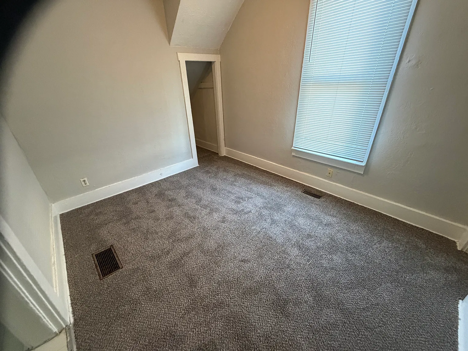 3 bed, 1224 sqft, $1,395 — Photo 4