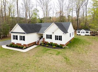 6036 Jenkins Bluff Ln, Sandston, VA 23150