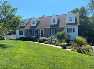 10 Oshay Ln, Wood River Junction, RI 02894