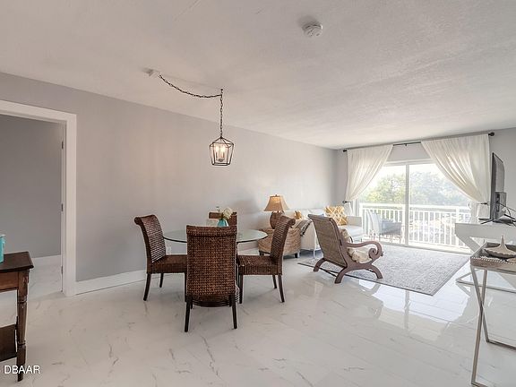 5th image of 100 Silver Beach Ave APT 512