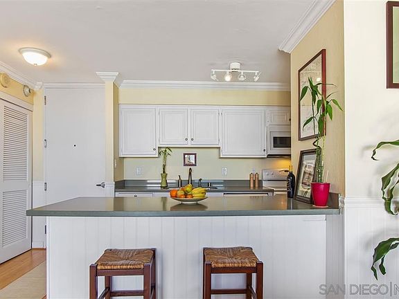 3rd image of 1830 Avenida Del Mundo #Penthouse 02