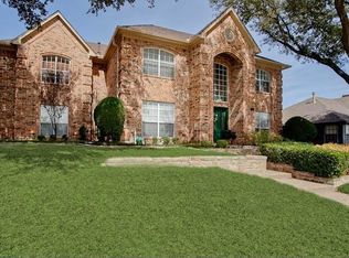 2813 Willow Ridge Dr, Garland, TX 75044