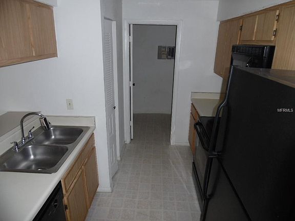 3rd image of 572 Breckenridge 212 Vlg