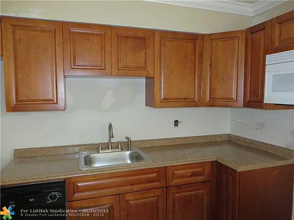 5th image of 1308 NW 4th Ave