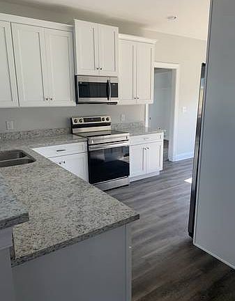 4th image of 335 Trinity Pond Rd