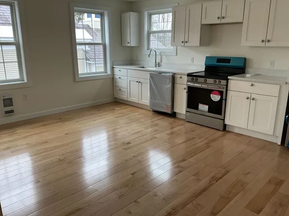 90 Elm St #3, Keene, NH 03431