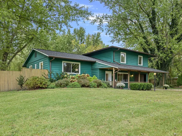 5576 Browntown Rd, Sawyer, MI 49125