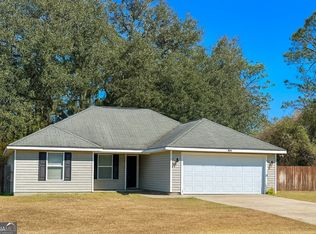 929 Pineland Ave, Hinesville, GA 31313