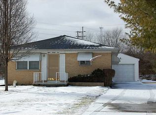 895 Lawnview Ave, Springfield, OH 45505