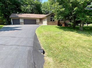 1985 Woodgate Ln, Kronenwetter, WI 54455