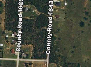 502 Clearview Drive, Moore, TX 78057
