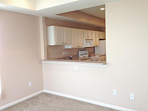 4th image of 5836 Albany Grv