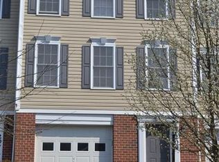 209 Persimmon Ln, Canonsburg, PA 15317