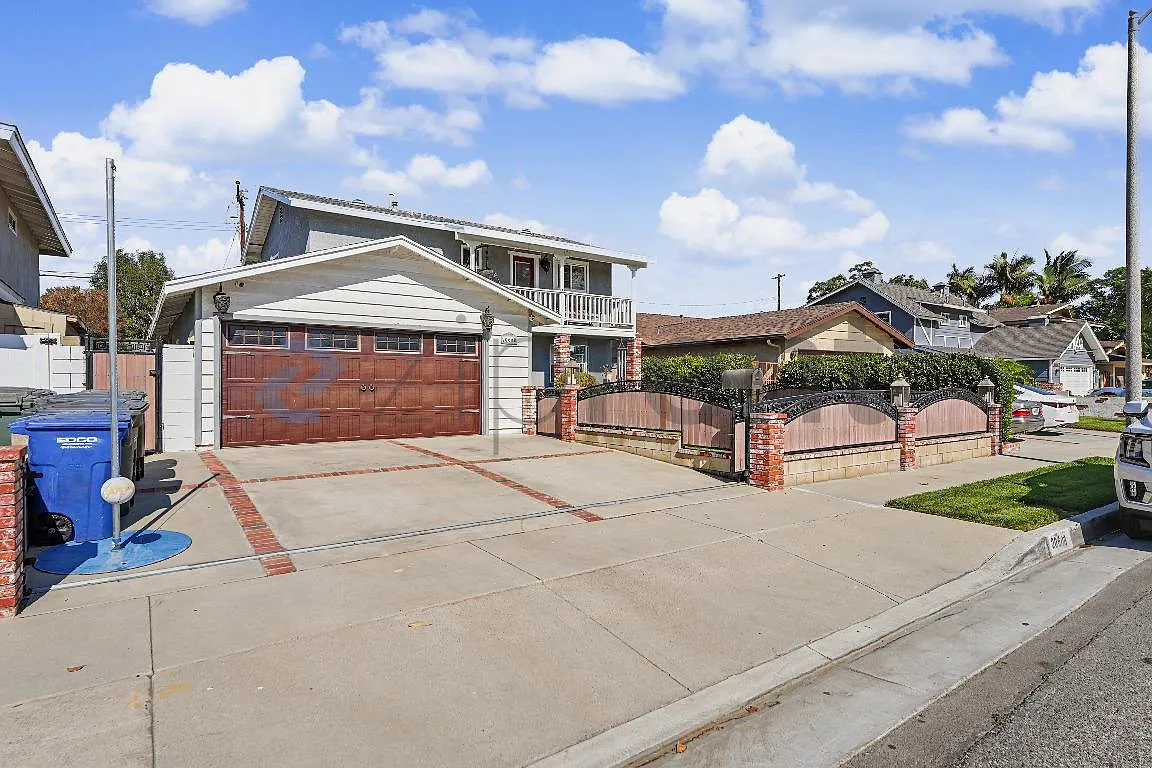 4 bed, 2375 sqft, $7,000 — Photo 2