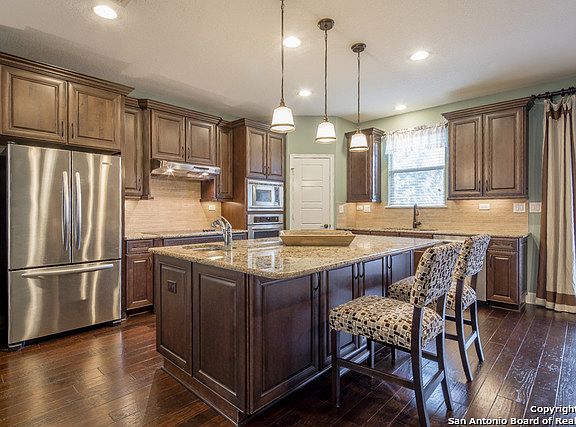 5th image of 519 Lodge Creek Dr