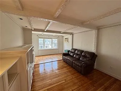 Building Photo - 59 Clarendon Ave #2