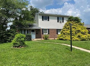 3039 Hillcrest Ave, Allentown, PA 18103