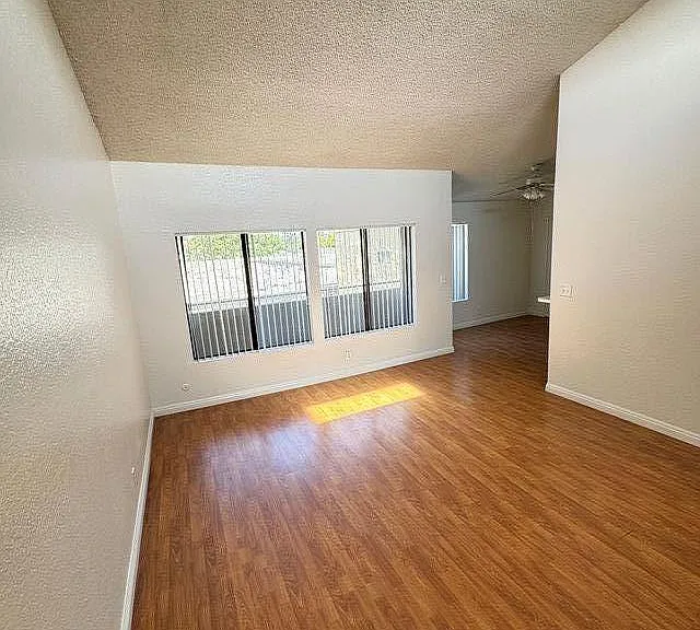 18144 Burbank Blvd #203 — Photo 17