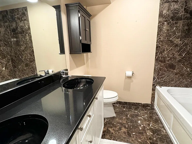 875 N Milwaukee Ave #1S — Photo 12
