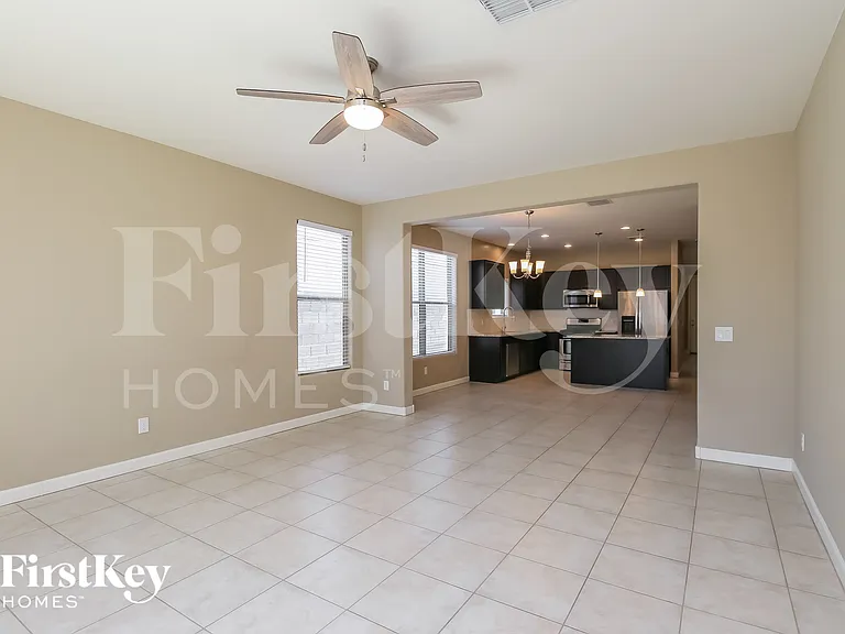 3915 W Alabama Ln — Photo 3