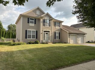 624 Vista Dr, Oswego, IL 60543