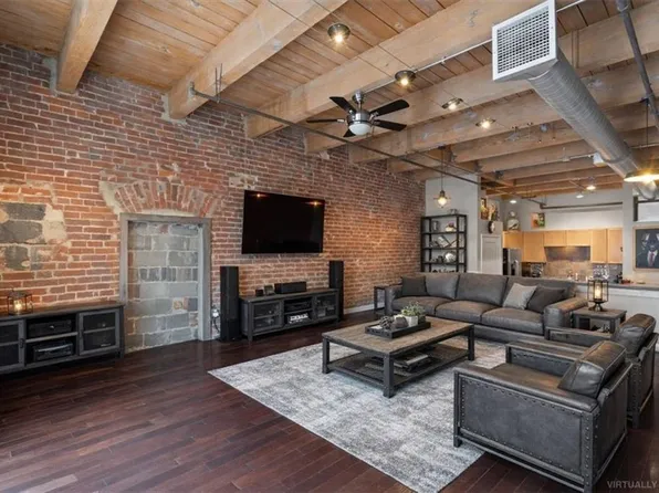 612 Central St Unit 304, Kansas City, MO 64105