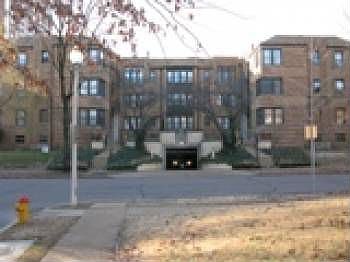 3rd image of 705 Westwood Dr APT 3A