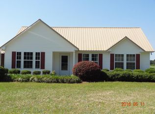 733 Memory Dr, Ruffin, SC 29475