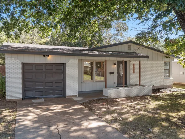 2221 N Alexander St, Sherman, TX 75092