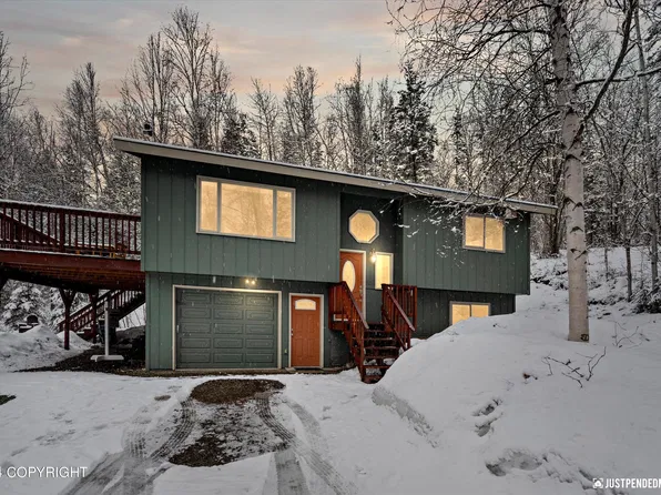 17937 Pioneer Dr, Eagle River, AK 99577